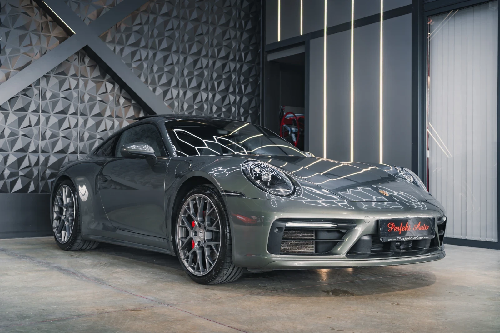 Porsche 911 CARRERA 4S * FULL Екстри * BOSE * ШИБЕДАХ