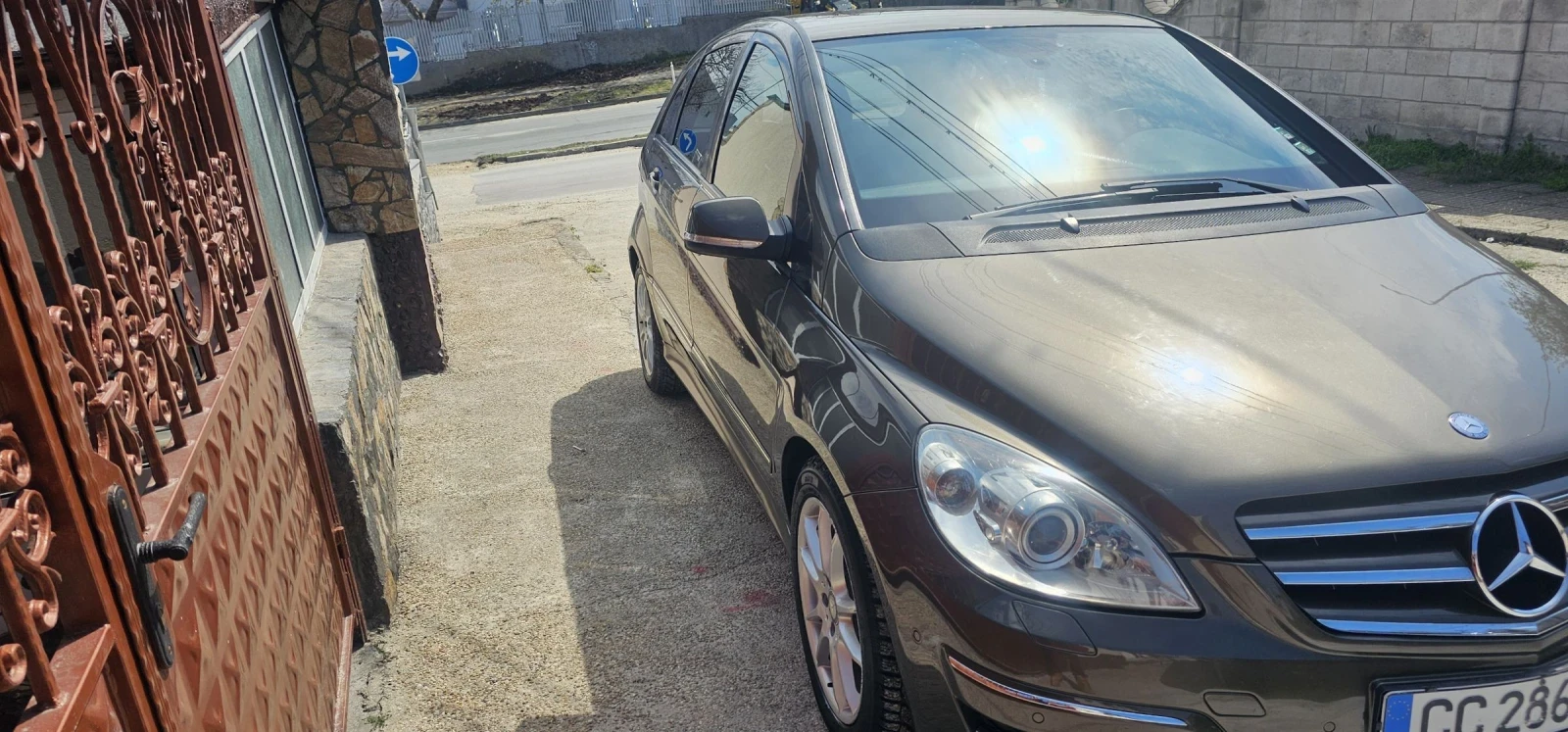 Mercedes-Benz B 180, снимка 9 - Автомобили и джипове - 54301219