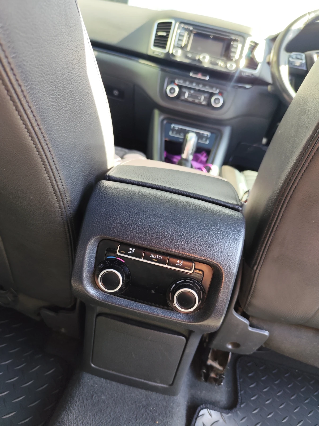 Seat Alhambra, снимка 12 - Автомобили и джипове - 54353008