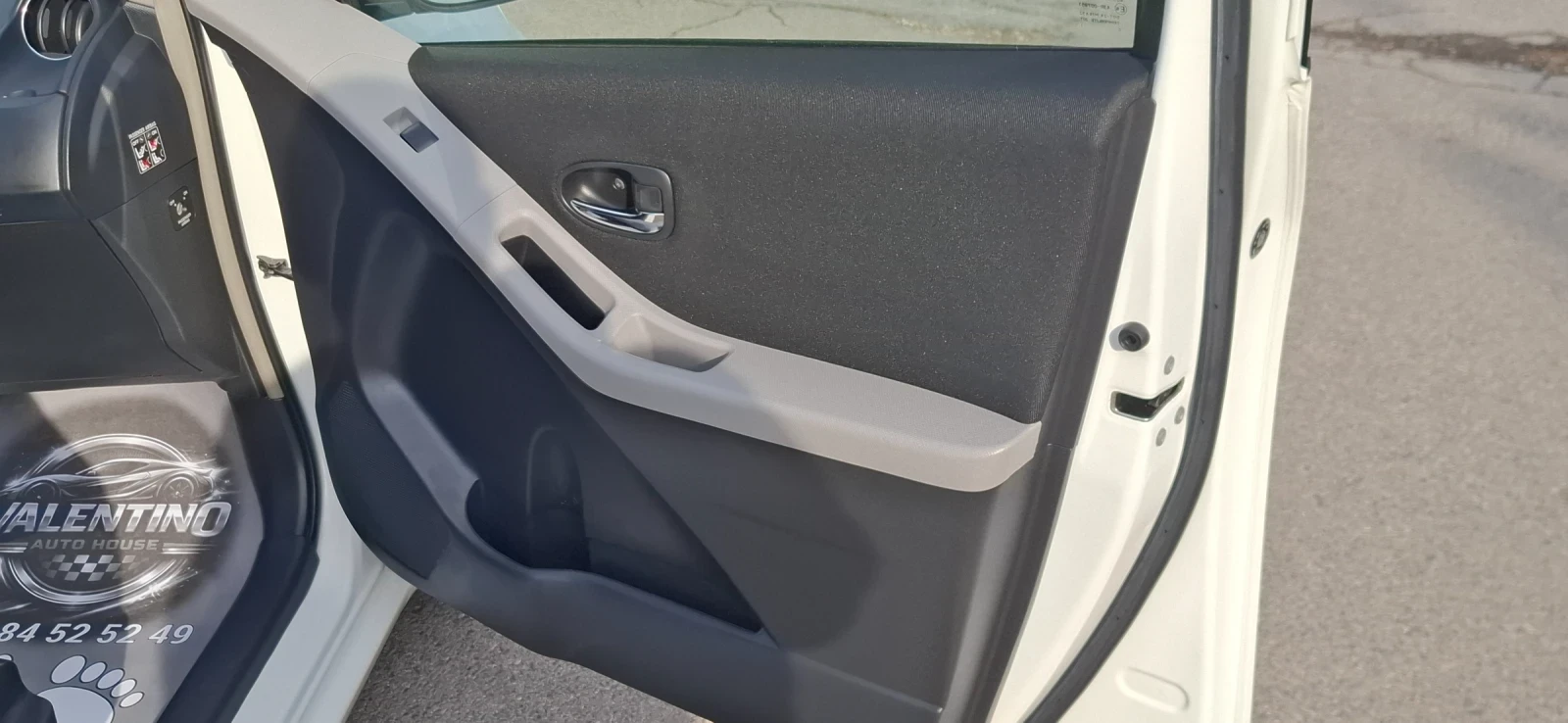 Toyota Yaris 1.33 Facelift  164255, снимка 9 - Автомобили и джипове - 54357249