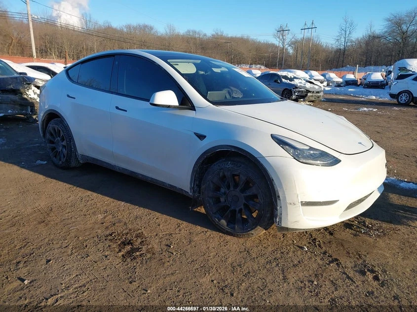 Tesla Model Y Long Range Dual Motor All-Wheel Drive