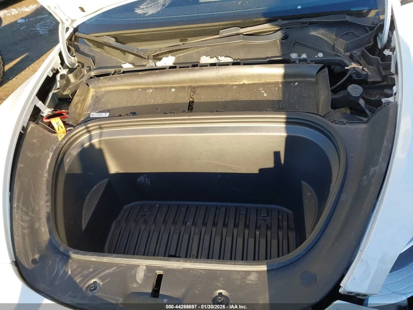 Tesla Model Y Long Range Dual Motor All-Wheel Drive, снимка 10 - Автомобили и джипове - 54419079