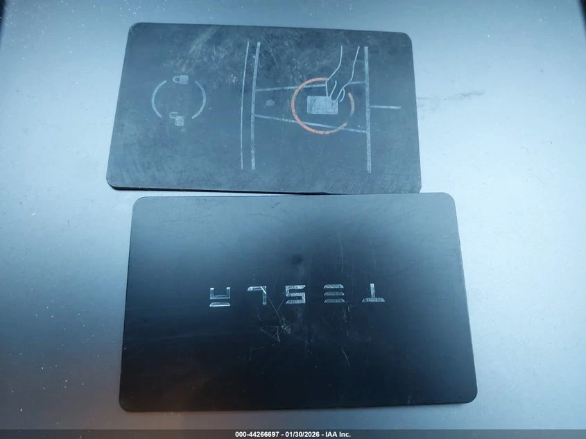 Tesla Model Y Long Range Dual Motor All-Wheel Drive, снимка 11 - Автомобили и джипове - 54419079