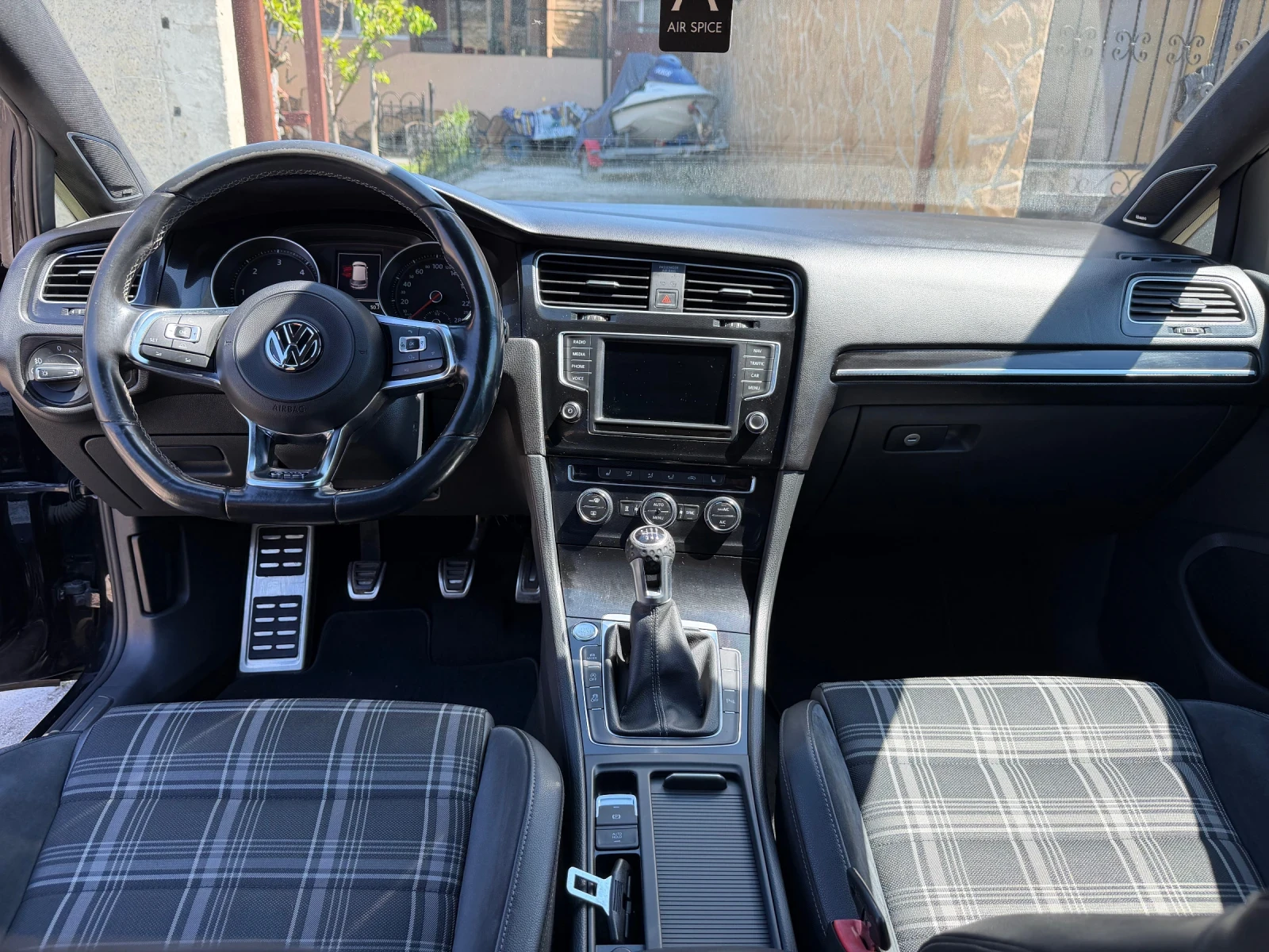 VW Golf 2.0 GTD, снимка 6 - Автомобили и джипове - 54439471