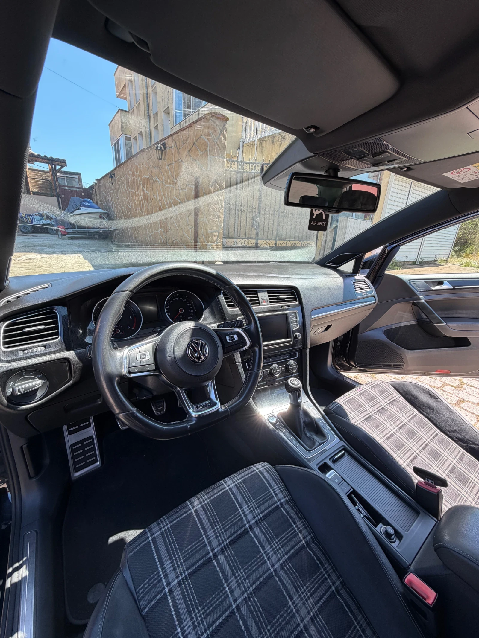 VW Golf 2.0 GTD, снимка 9 - Автомобили и джипове - 54439471