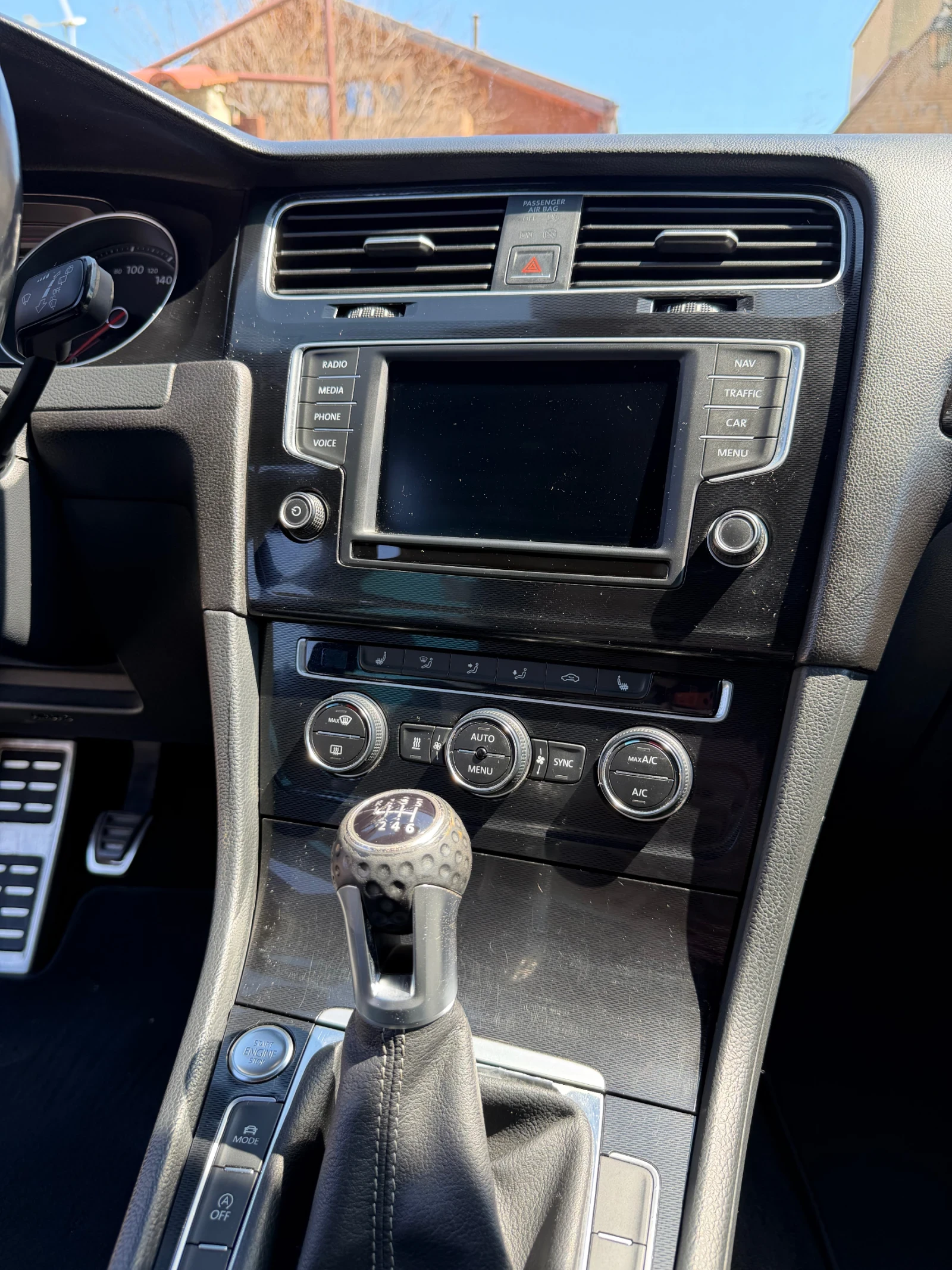 VW Golf 2.0 GTD, снимка 5 - Автомобили и джипове - 54439471