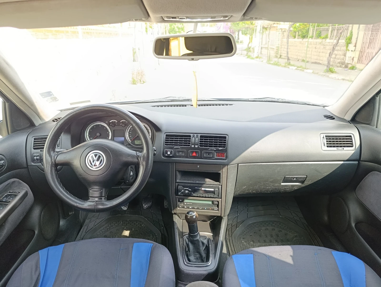 VW Bora 2.0, снимка 10 - Автомобили и джипове - 54570073