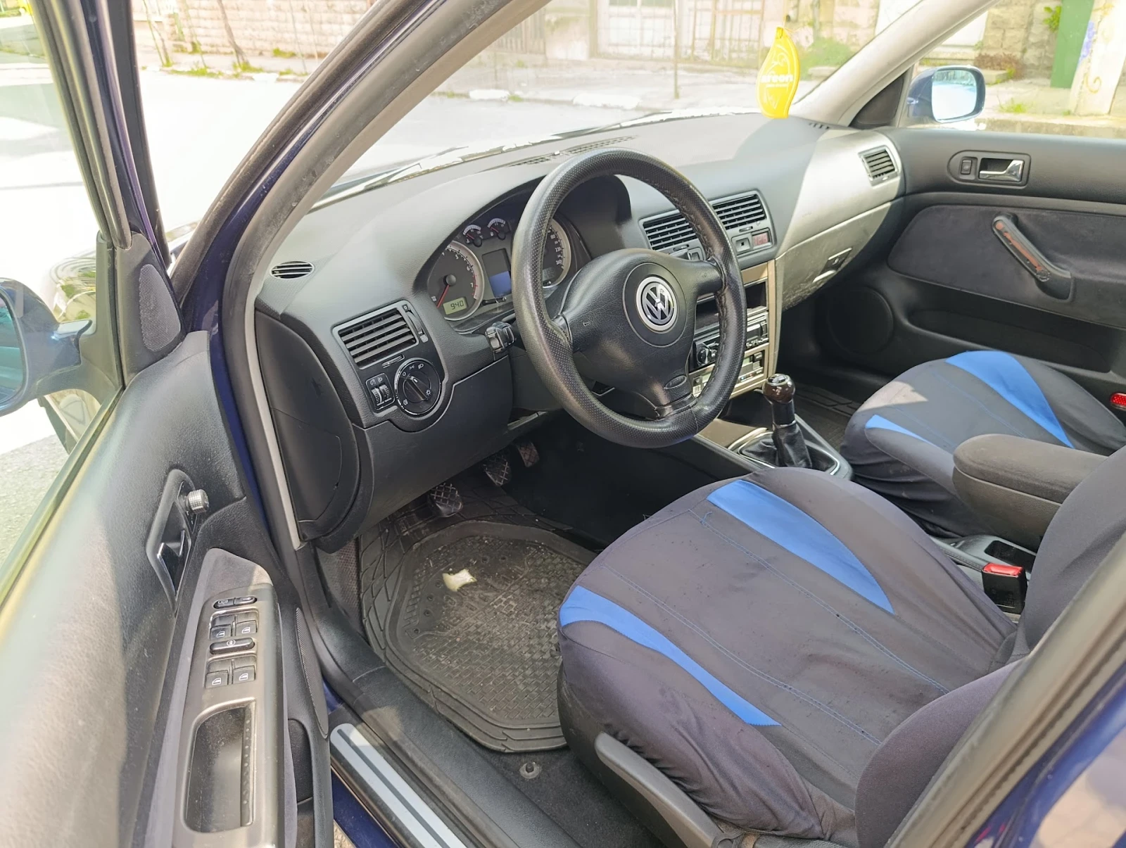 VW Bora 2.0, снимка 7 - Автомобили и джипове - 54570073