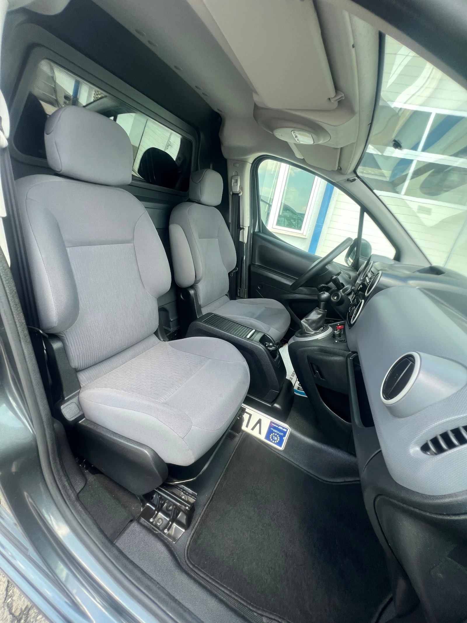 Peugeot Partner Maxi / 2014г. Оригинален вид! Климатик, снимка 13 - Автомобили и джипове - 55048527