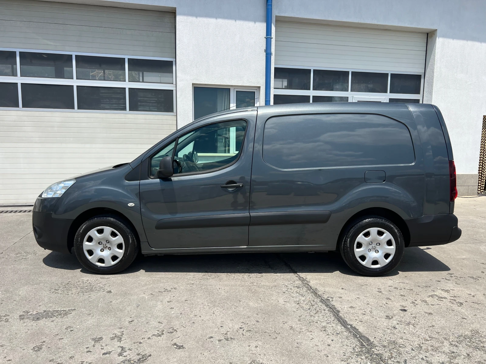 Peugeot Partner Maxi / 2014г. Оригинален вид! Климатик, снимка 8 - Автомобили и джипове - 55048527