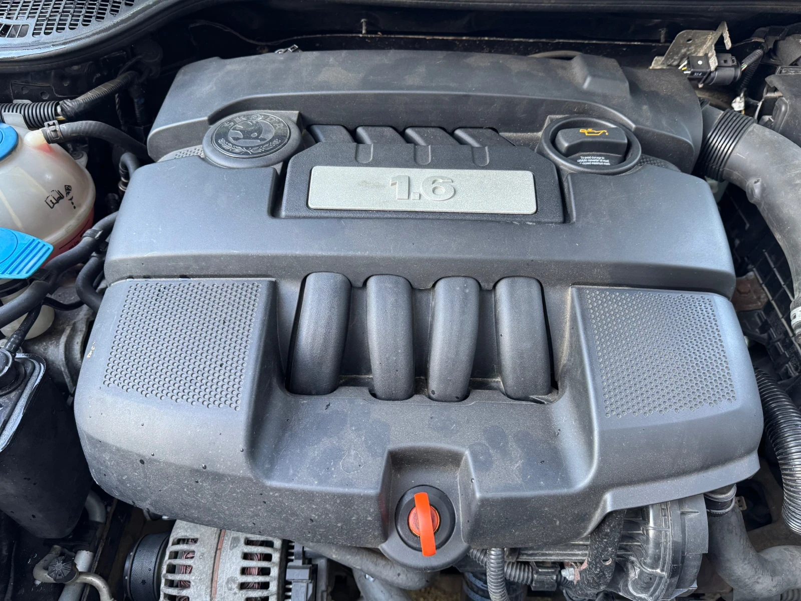 Skoda Octavia 1.6mpi, снимка 15 - Автомобили и джипове - 55051574