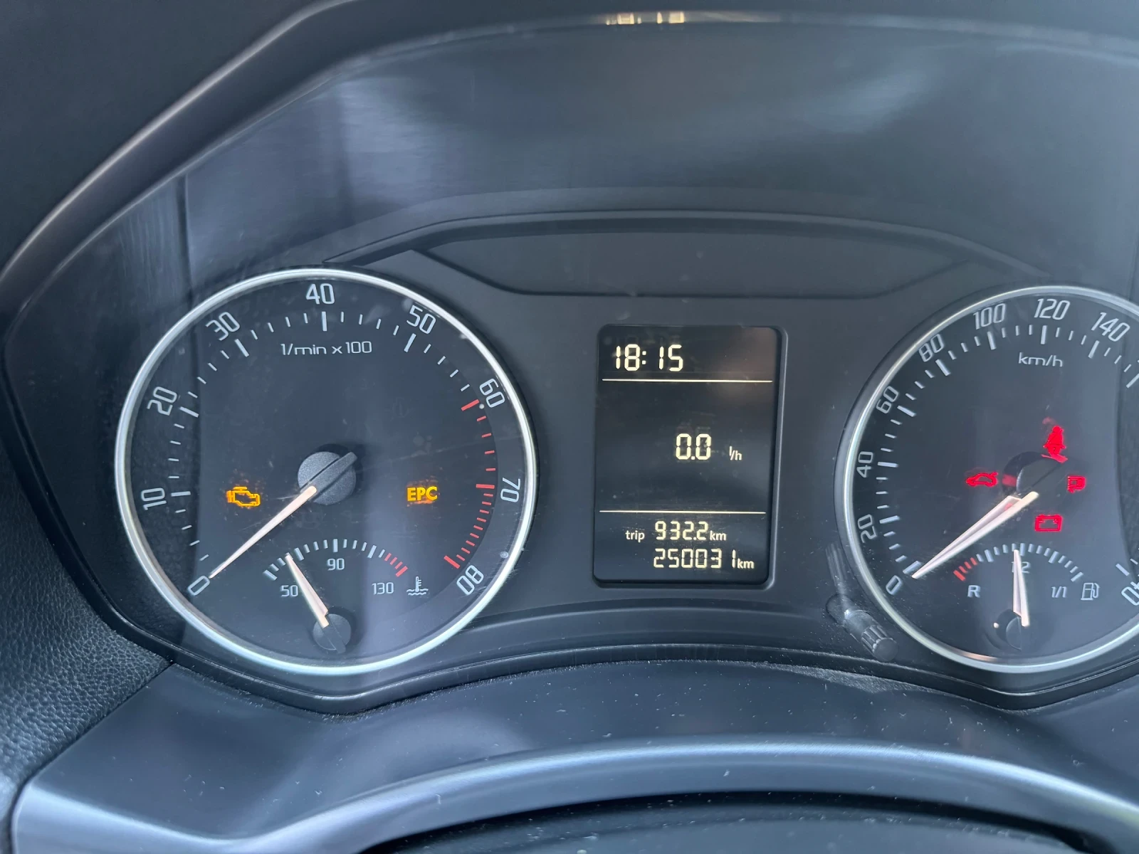 Skoda Octavia 1.6mpi, снимка 12 - Автомобили и джипове - 55051574
