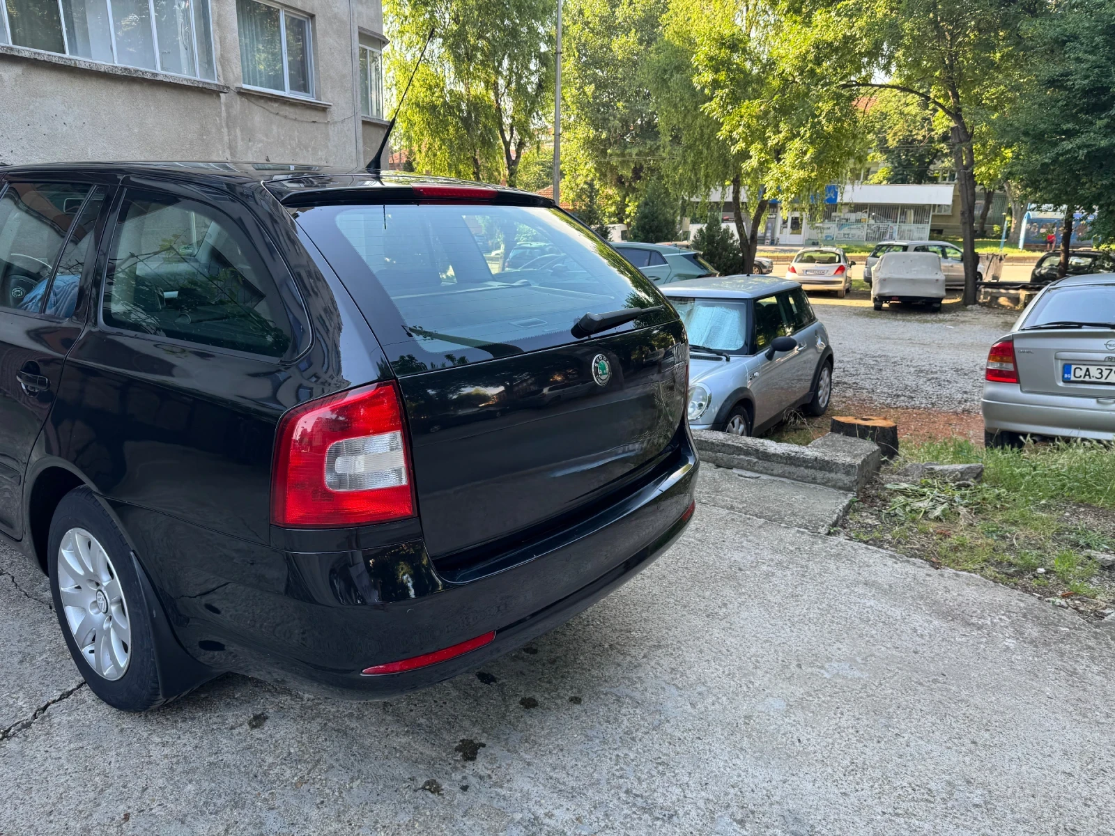 Skoda Octavia 1.6mpi, снимка 4 - Автомобили и джипове - 55051574