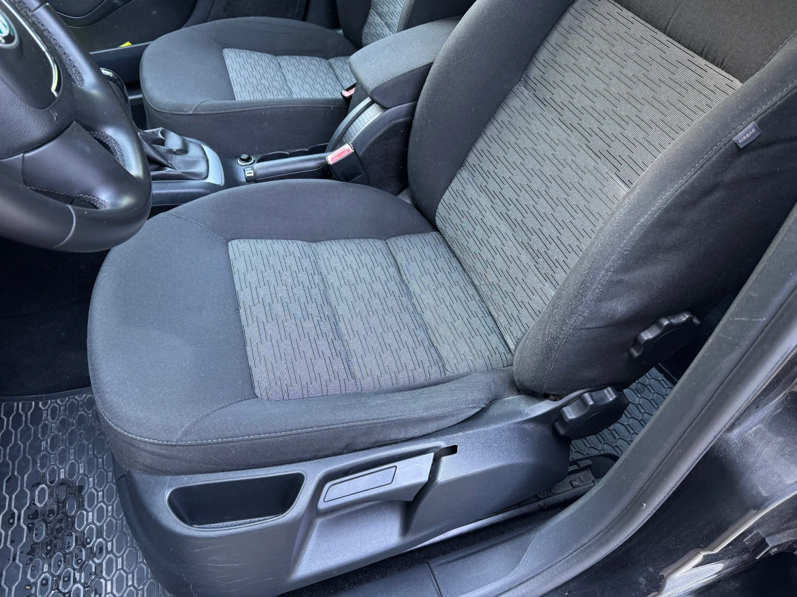 Skoda Octavia 1.6mpi, снимка 6 - Автомобили и джипове - 55051574