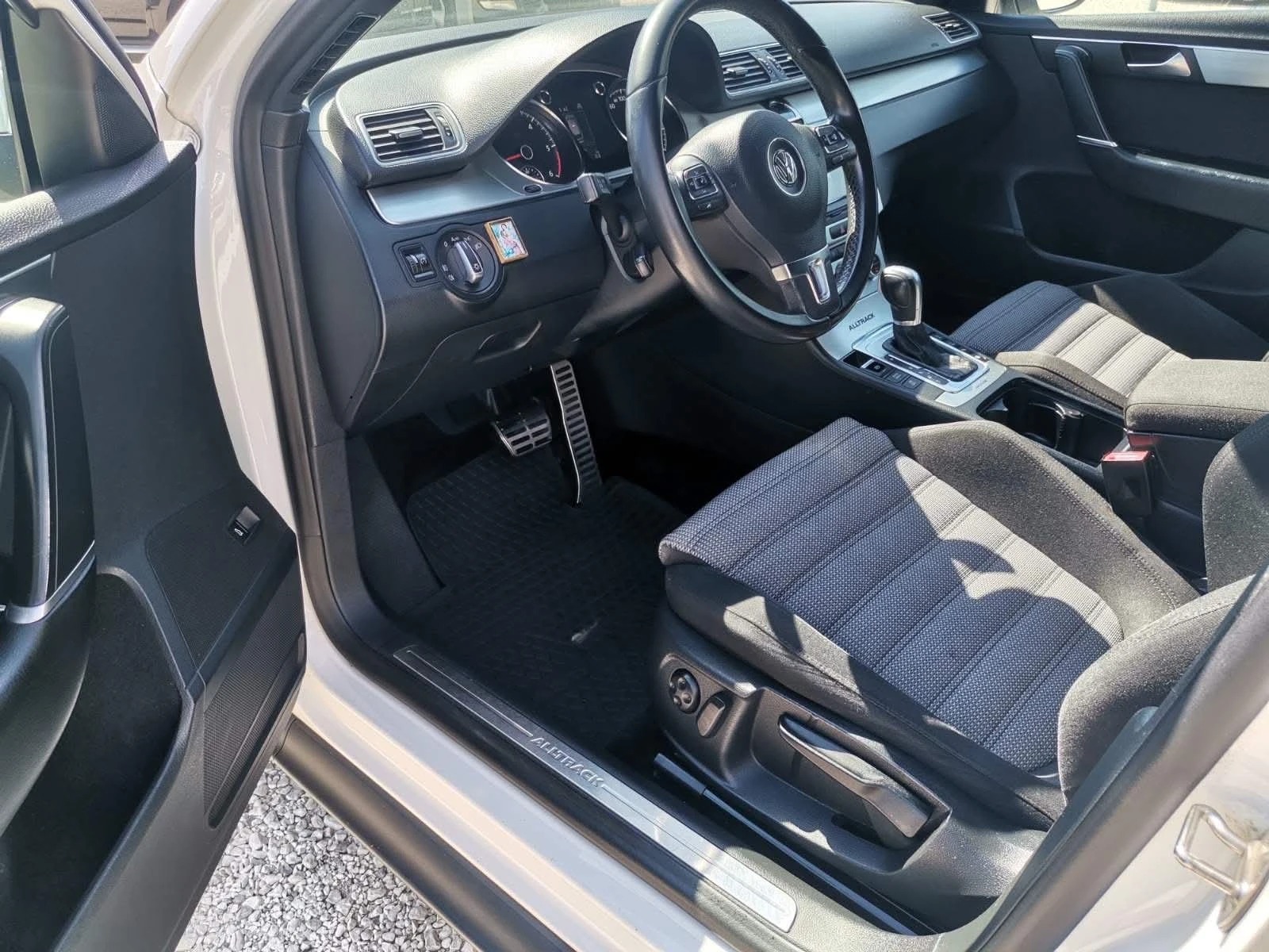VW Passat ALLTRACK 2.0TDI/177 K.C/4X4/SWISS, снимка 8 - Автомобили и джипове - 55949293