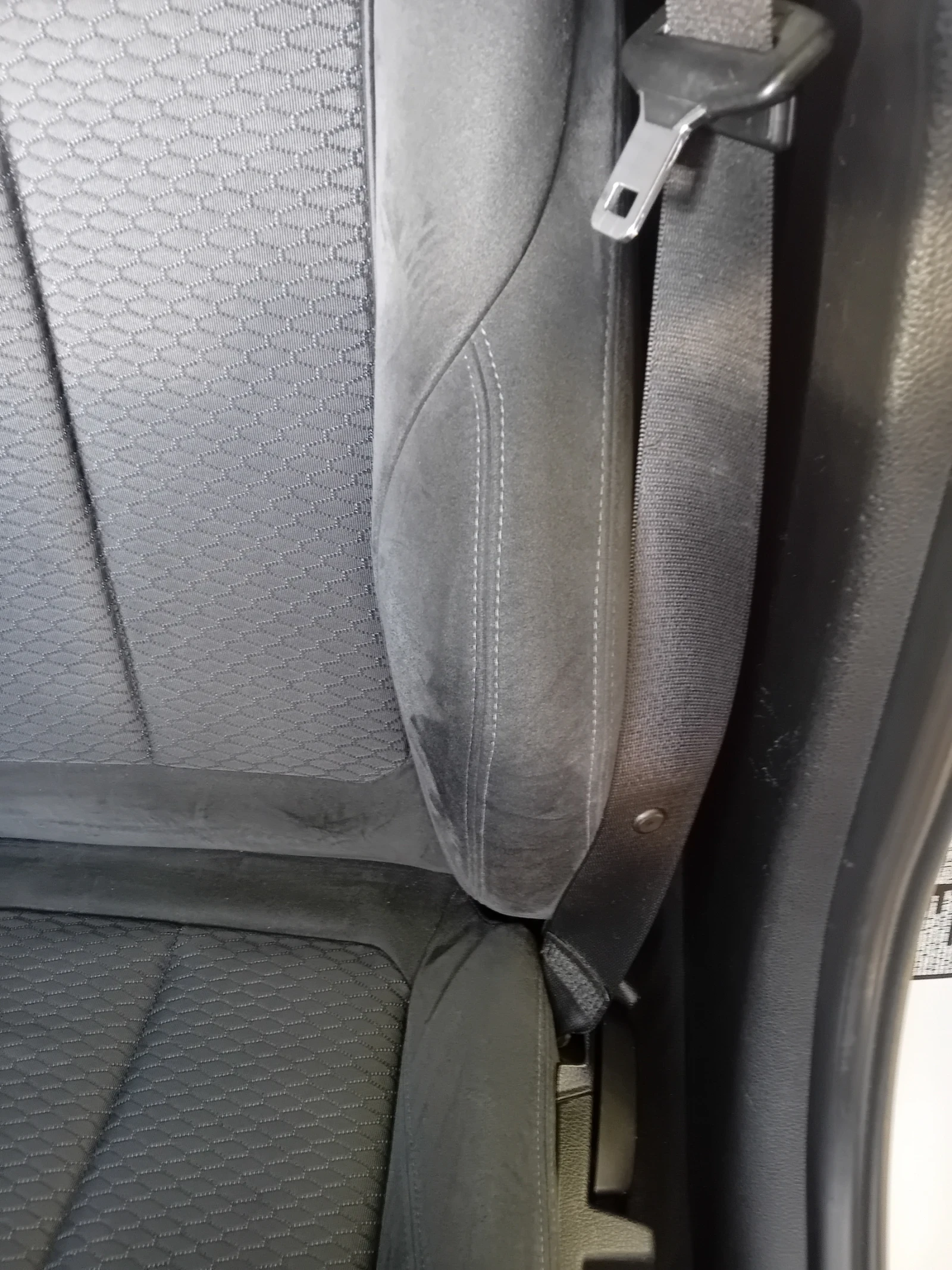 BMW 320, снимка 9 - Автомобили и джипове - 56292924