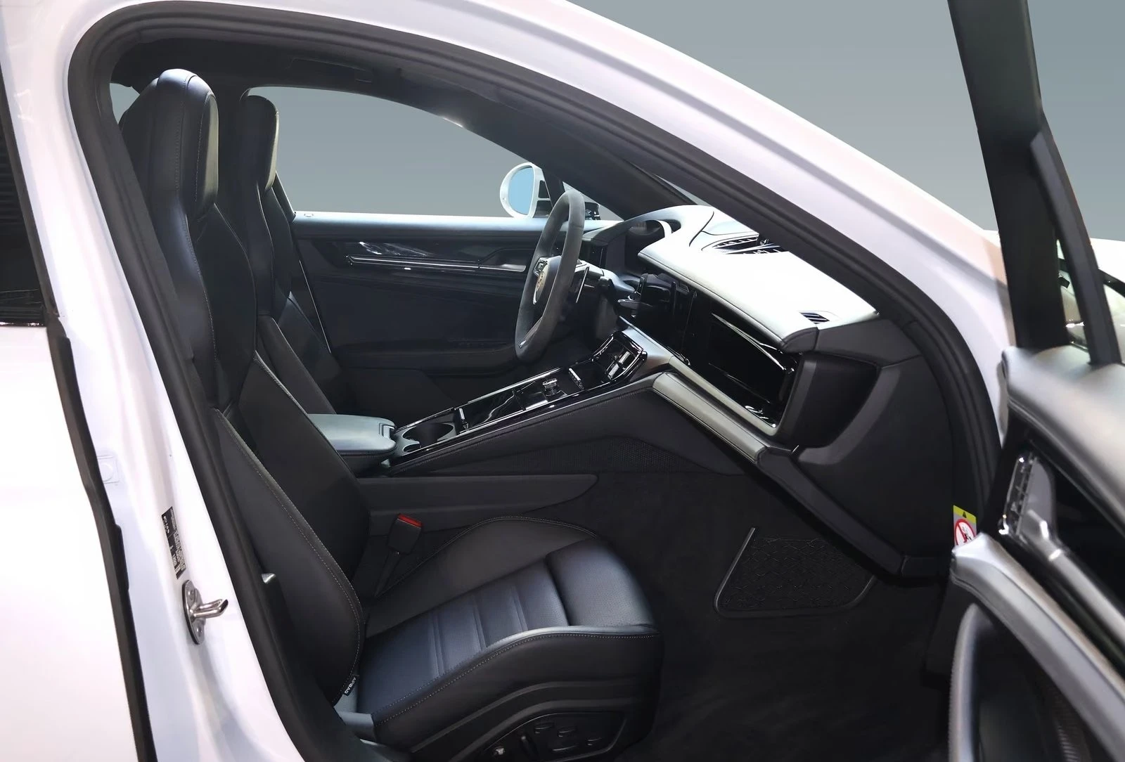Porsche Panamera 4 E-HYBRID / SPORT CHRONO/ MATRIX/ BOSE/ HUD/ PANO | Mobile.bg � ����������� 17