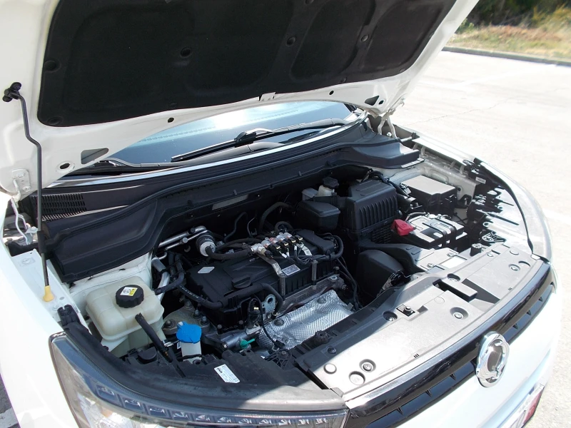 SsangYong Tivoli 1.6i -bi fuel -GAS, EURO 6B, снимка 8 - Автомобили и джипове - 52217690