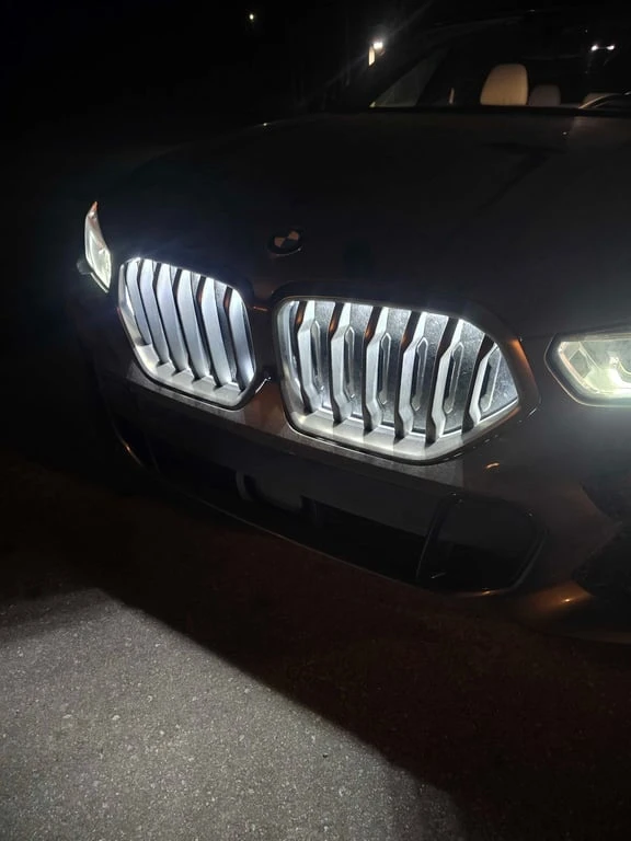 BMW X6 * M50i * CARFAX * БЕЗ ПЪРВОНАЧАЛНА ВНОСКА, снимка 12 - Автомобили и джипове - 52950370