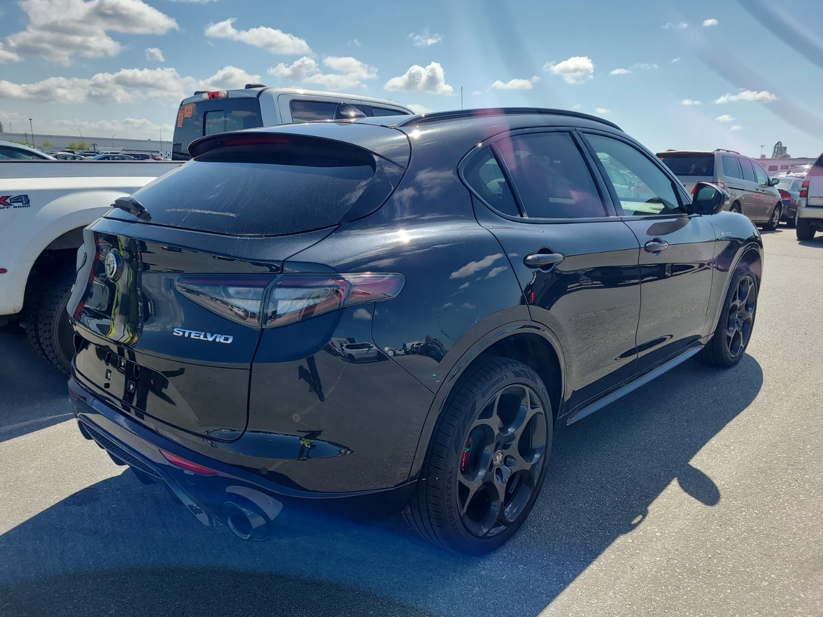 Alfa Romeo Stelvio Veloce* ЦЕНА ДО БЪЛГАРИЯ * (CARFAX)* АВТО КРЕДИТ*  - изображение 3