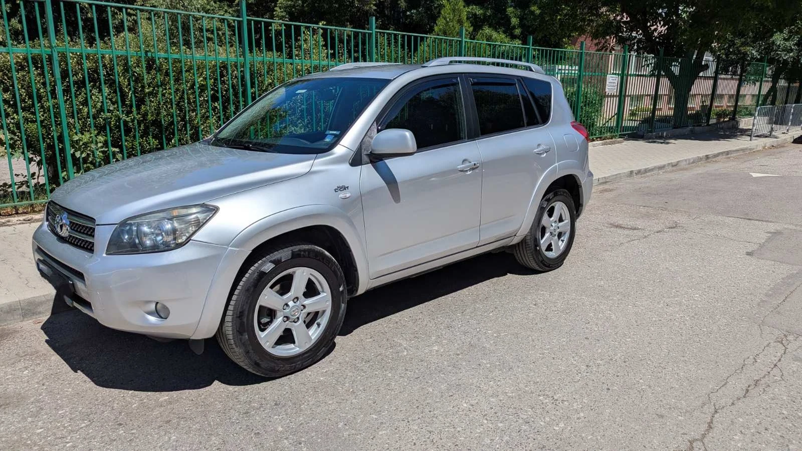 Toyota Rav4 D-CAT 2, 2 Luxury  - изображение 3