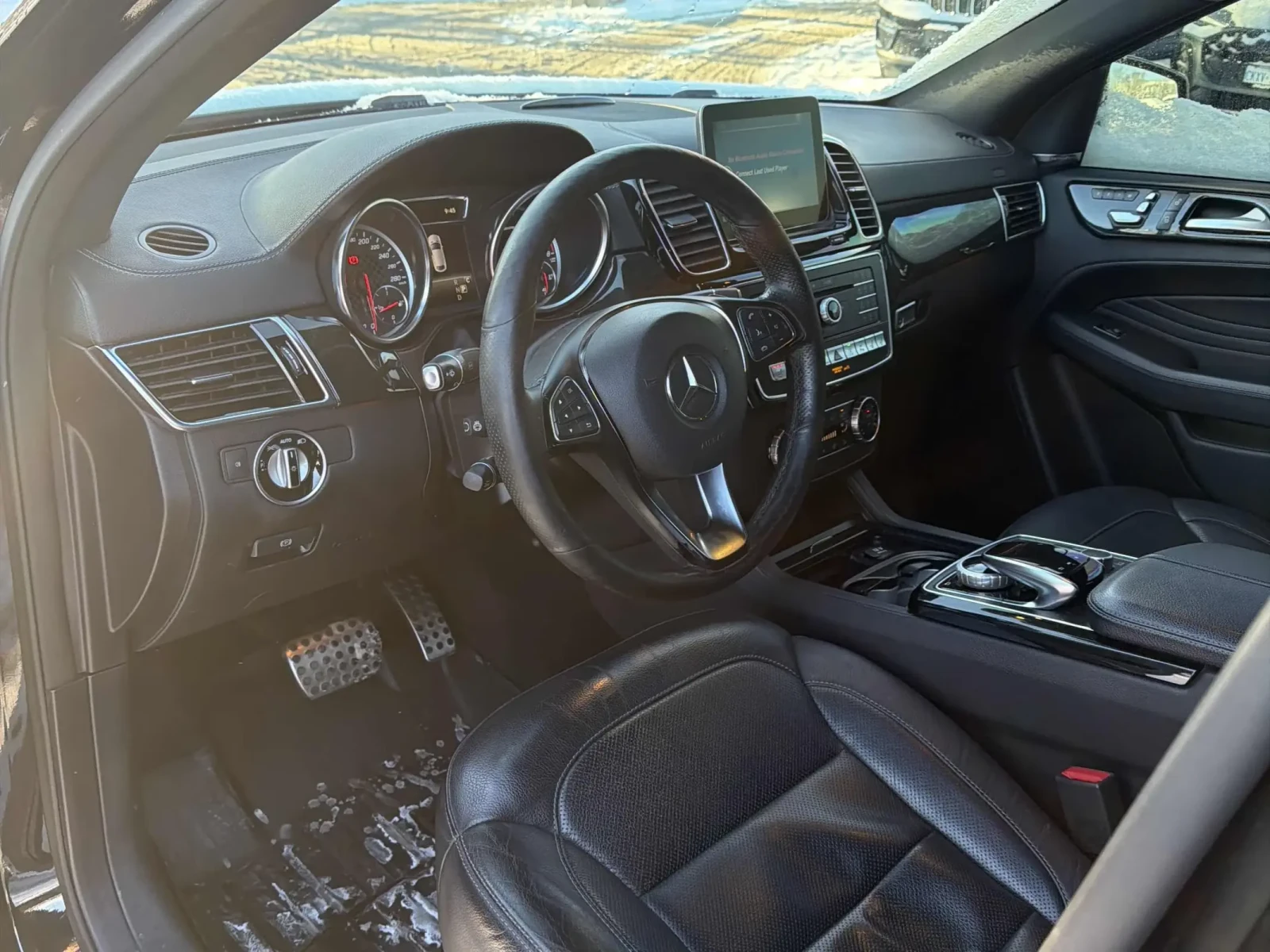 Mercedes-Benz GLE 43 AMG * CARFAX * БЕЗ ПЪРВОНАЧАЛНА ВНОСКА - изображение 3