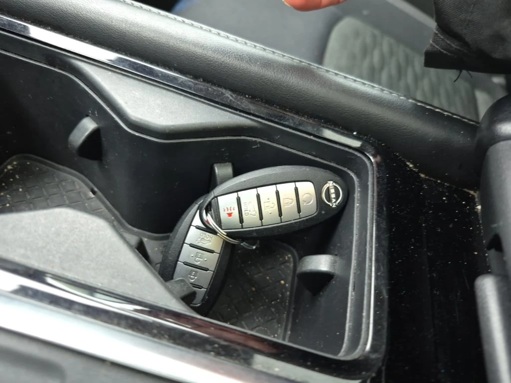 Nissan Pathfinder * SV * CARFAX * ��� ������������ ������ | Mobile.bg � ����������� 7