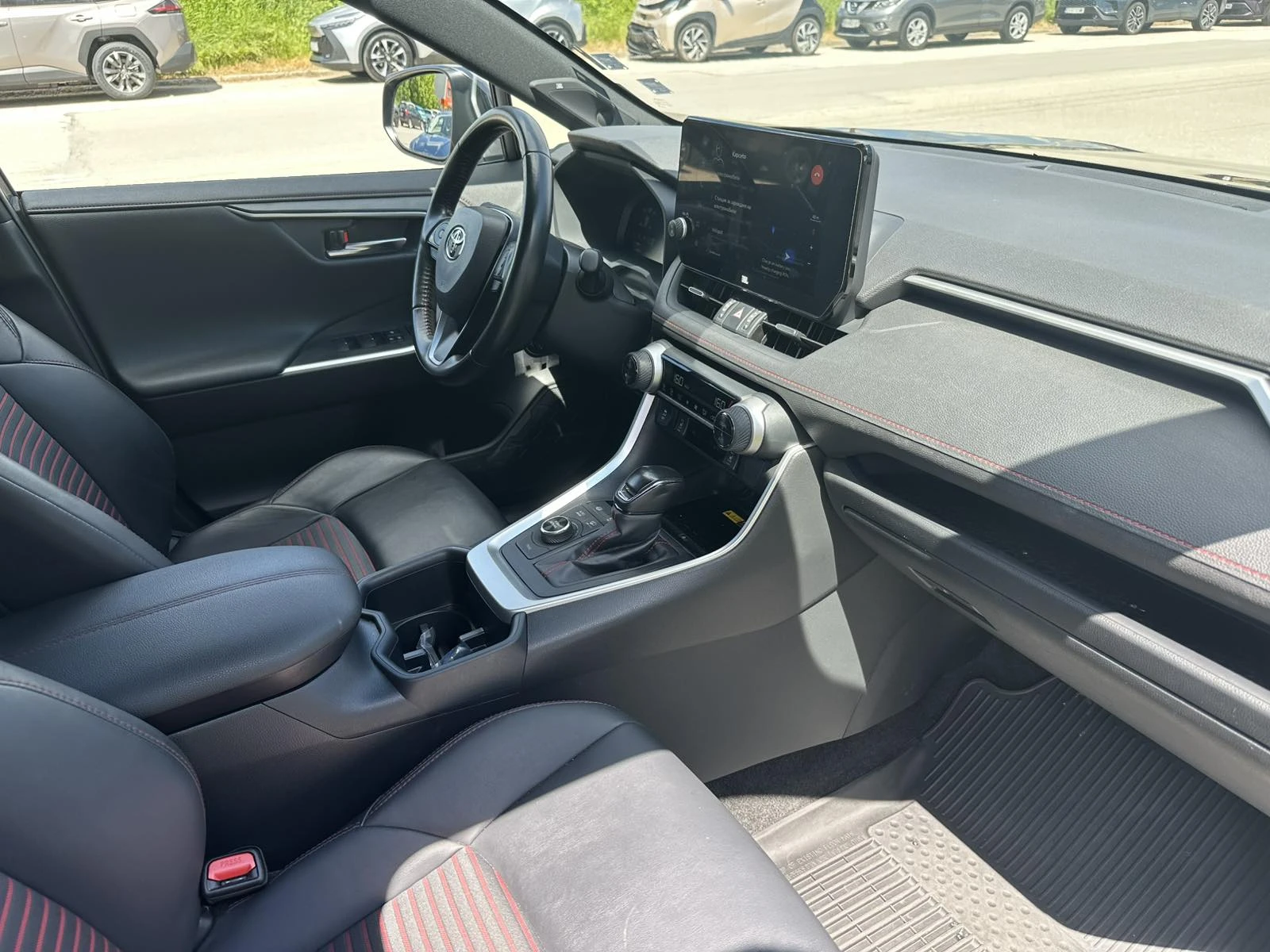 Toyota Rav4 2.5 PHEV STYLE AWD, снимка 11 - Автомобили и джипове - 53468728