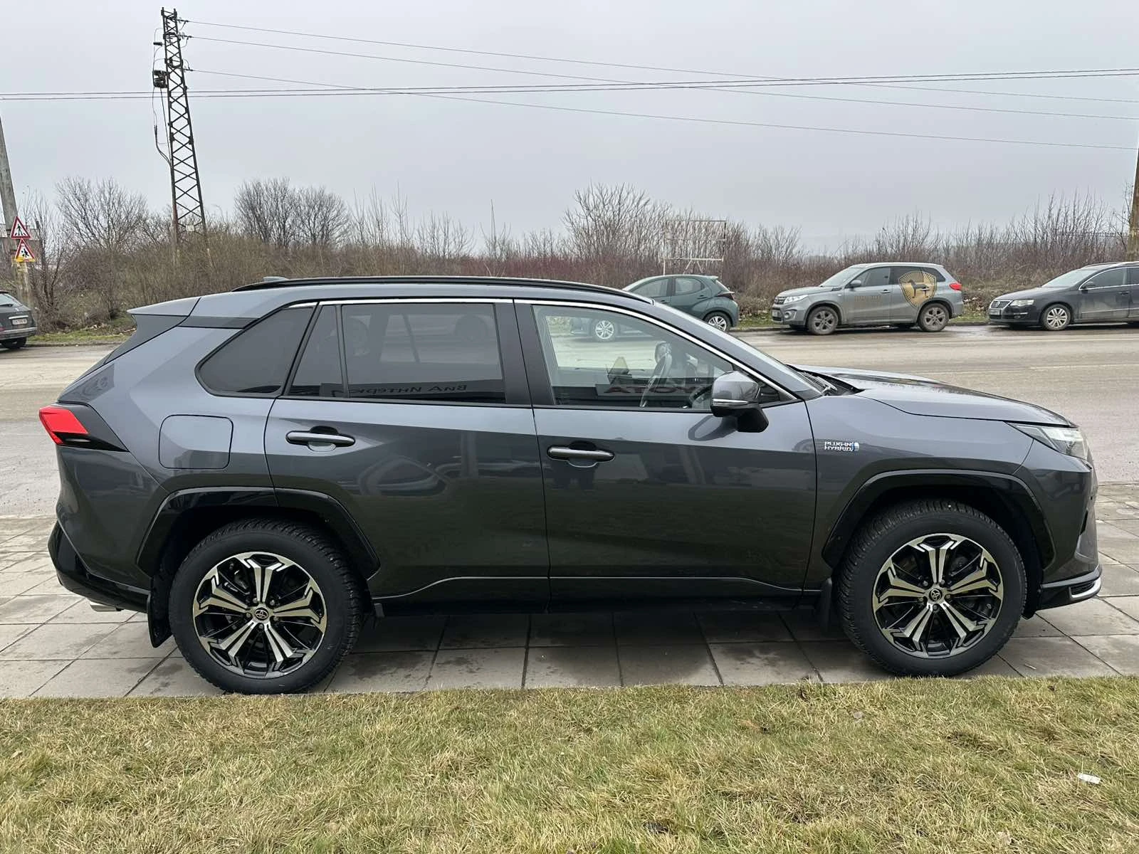 Toyota Rav4 2.5 PHEV STYLE AWD - изображение 4