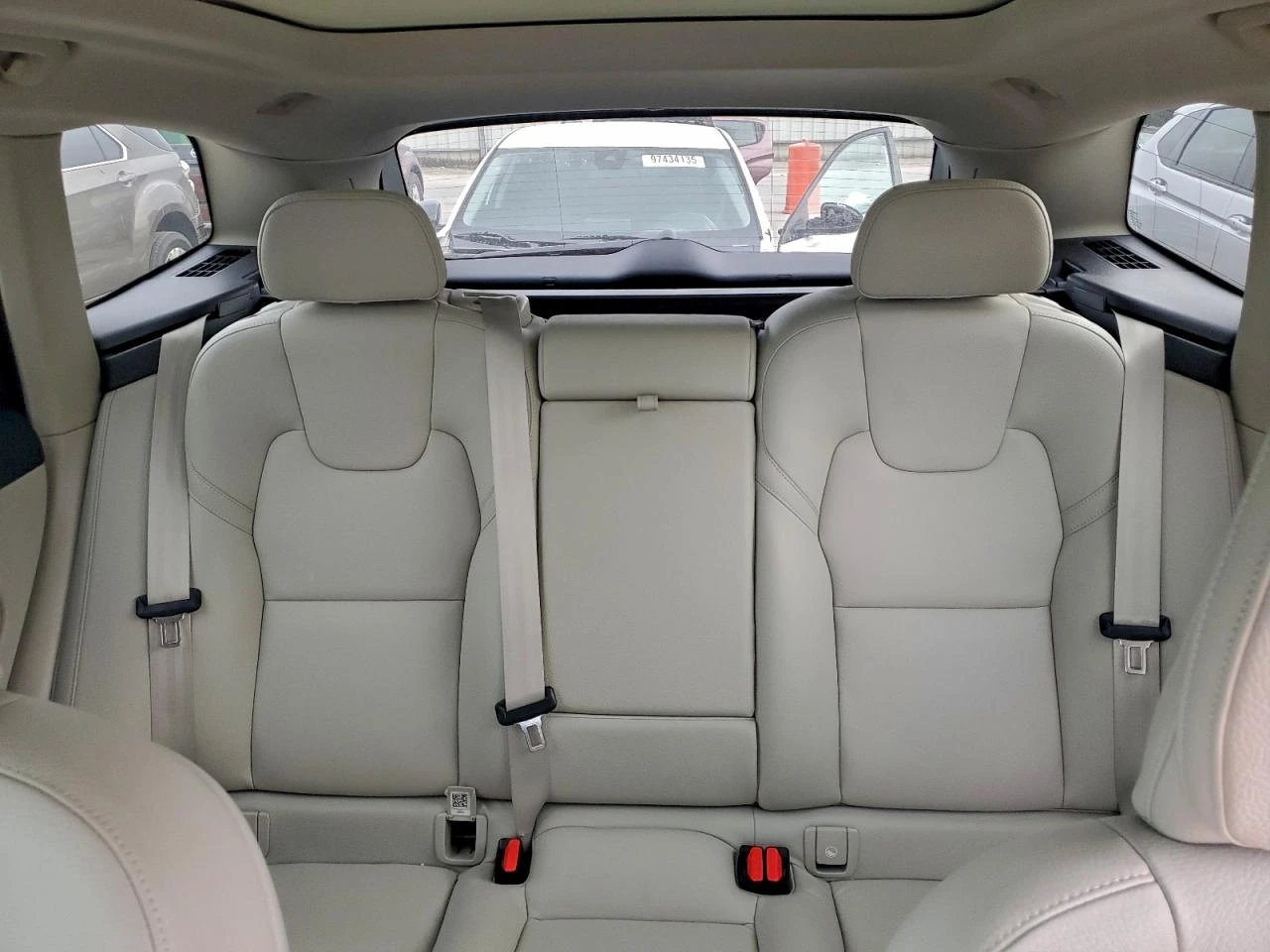 Volvo XC60 * B5* MOMENTUM* PANORAMA*  - изображение 10