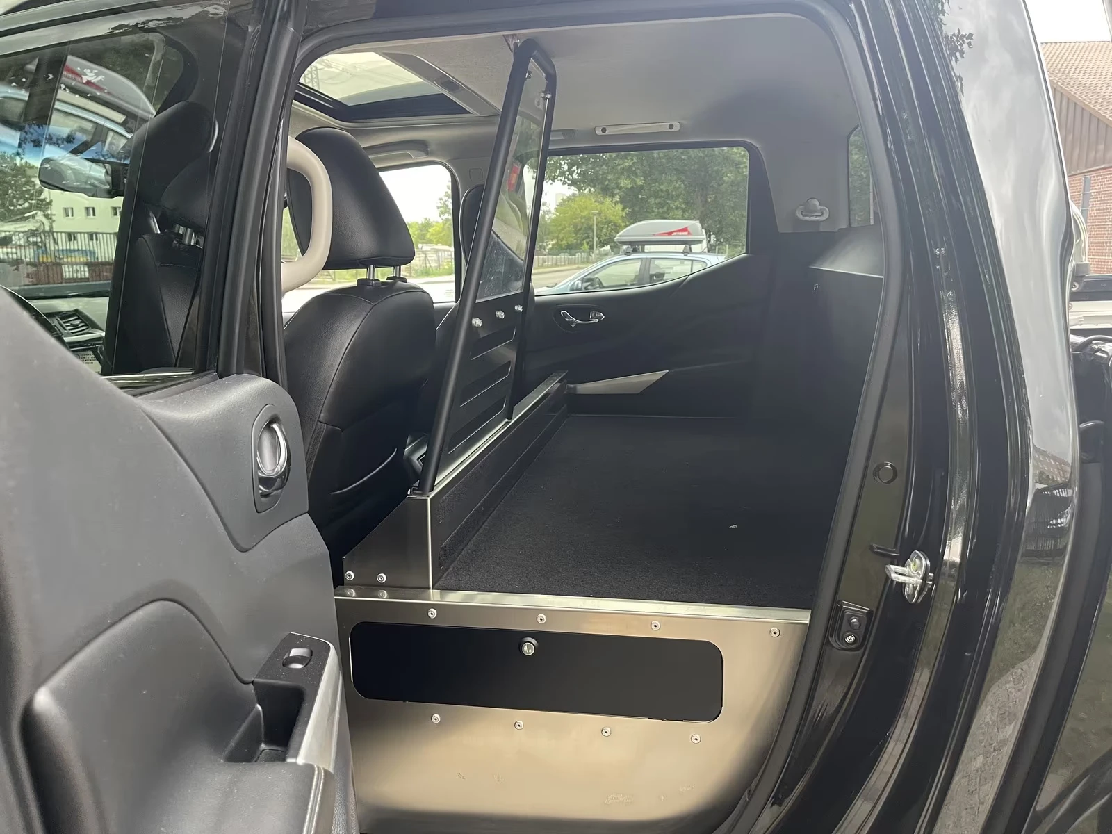 Nissan Navara 2.3 dCi DOKA DOUBLE/190HP/4X4/CAM/168h, снимка 12 - Автомобили и джипове - 53928196