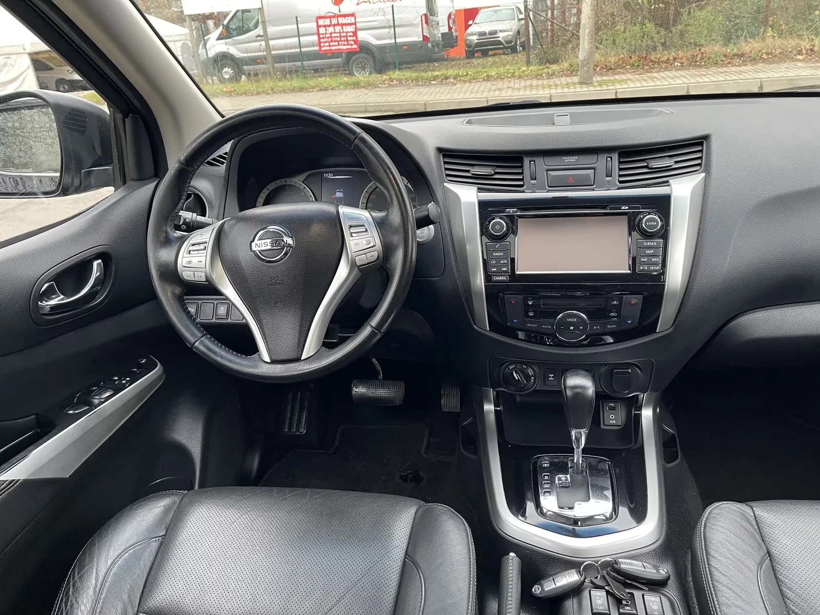Nissan Navara 2.3 dCi DOKA DOUBLE/190HP/4X4/CAM/168h, снимка 10 - Автомобили и джипове - 53928196