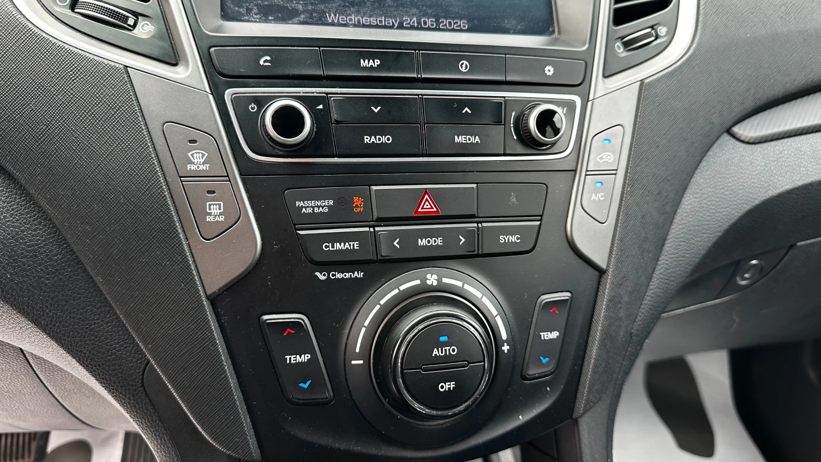 Hyundai Santa fe facelift/2.2d 200 к.с./ГАРАНЦИЯ, снимка 17 - Автомобили и джипове - 55043131