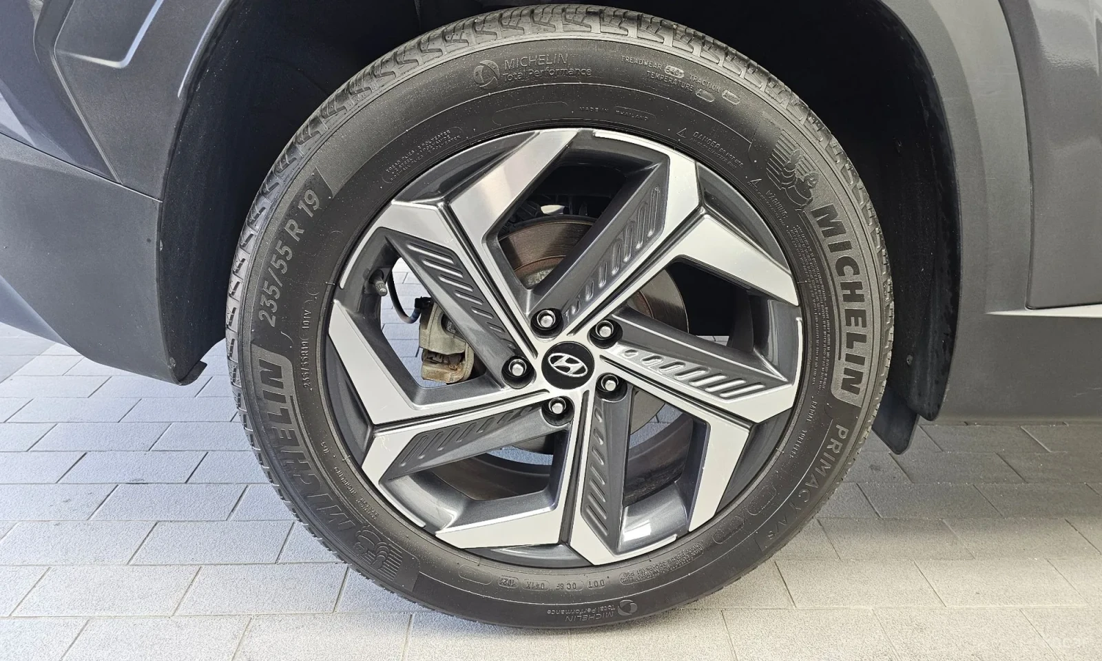 Hyundai Tucson, снимка 5 - Автомобили и джипове - 55193446