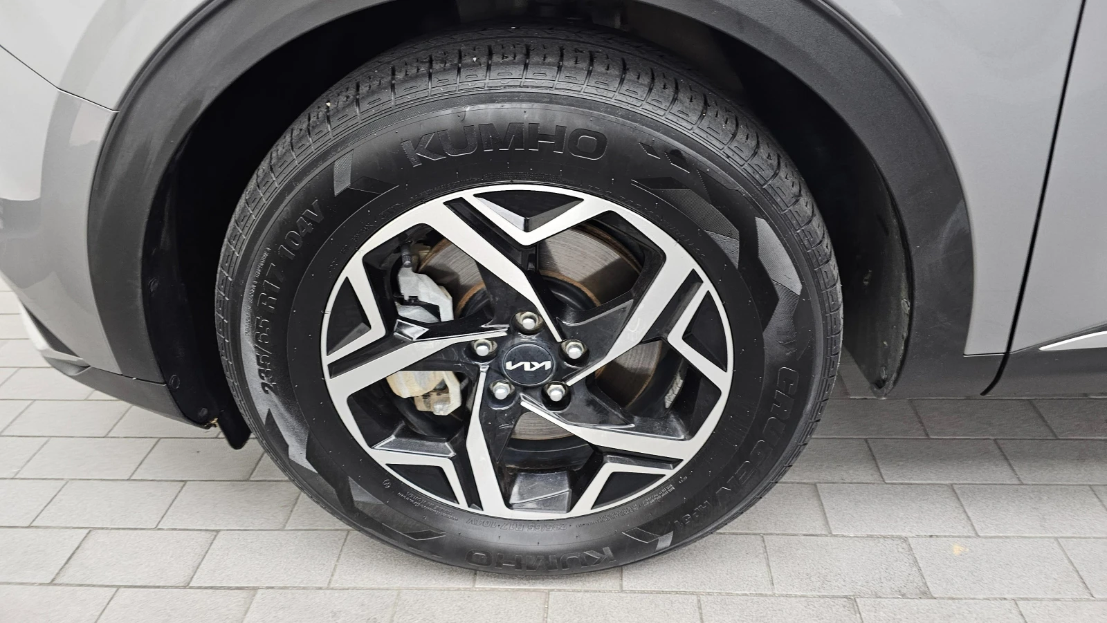 Kia Sportage 2.0D Trendy* ПОДГРЕВ* КАМЕРА* КРАЙНА ЦЕНА* , снимка 5 - Автомобили и джипове - 55301511