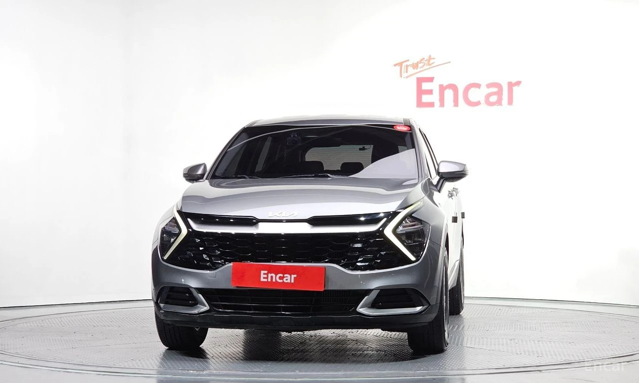 Kia Sportage 2.0D Trendy* ПОДГРЕВ* КАМЕРА* КРАЙНА ЦЕНА* , снимка 2 - Автомобили и джипове - 55301511