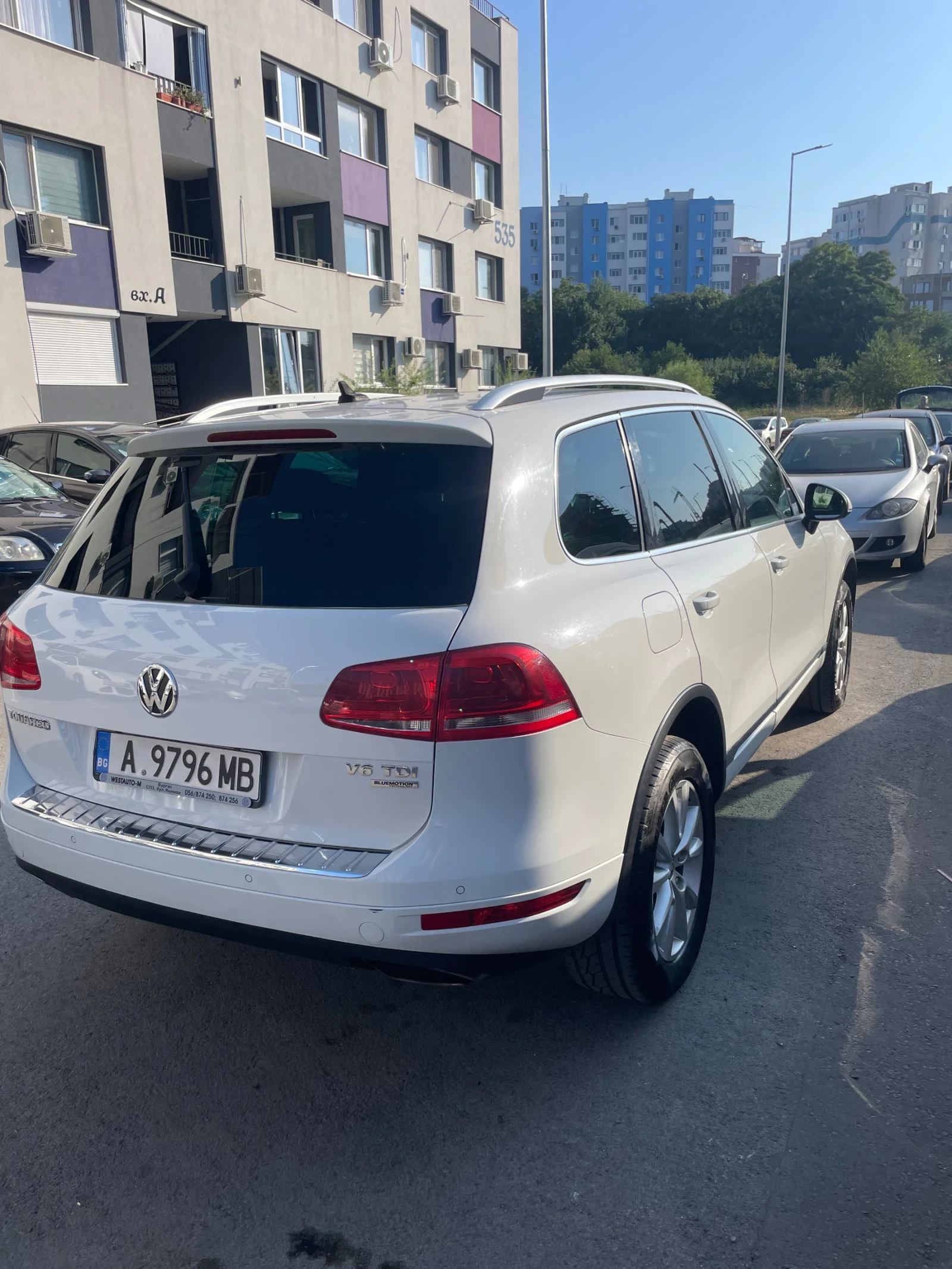 VW Touareg, снимка 5 - Автомобили и джипове - 55393664