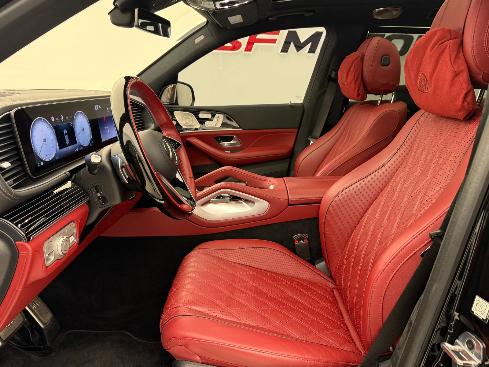 Mercedes-Benz GLS 600 Maybach\4DBurmester\E-Active-Body, снимка 9 - Автомобили и джипове - 55727125
