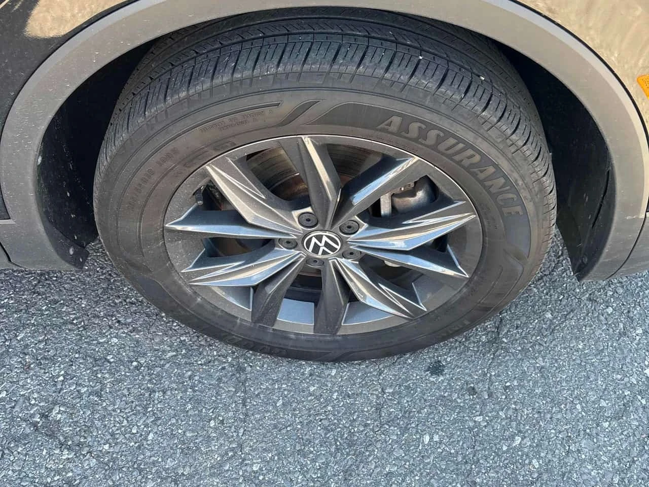 VW Tiguan * Comfortline * АВТОКРЕДИТ * ОТ ПРЕДСТАВИТЕЛСТВО, снимка 6 - Автомобили и джипове - 56270769