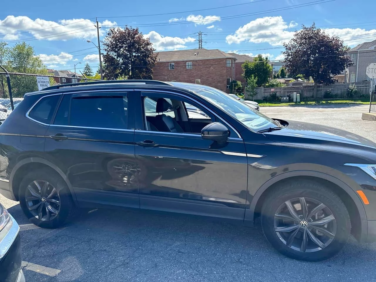 VW Tiguan * Comfortline * АВТОКРЕДИТ * ОТ ПРЕДСТАВИТЕЛСТВО, снимка 4 - Автомобили и джипове - 56270769