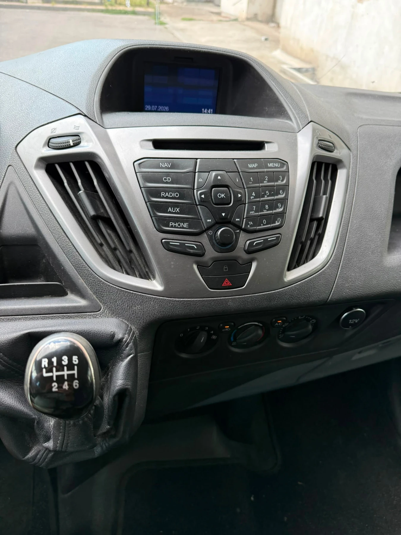 Ford Transit Custom, снимка 11 - Бусове и автобуси - 55467724