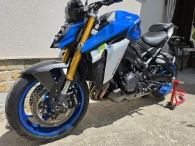������ Suzuki Gsx