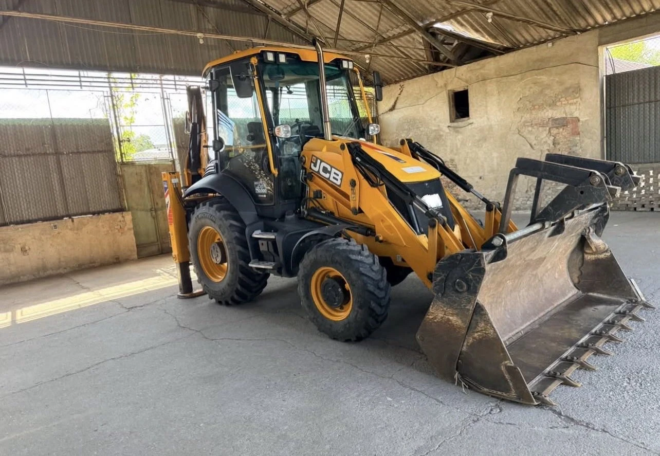 Багер JCB 3CX 2021г. 1714ч Телескоп 6в1 Вилици 3 Кофи СПЕШНО, снимка 6 - Индустриална техника - 55126187