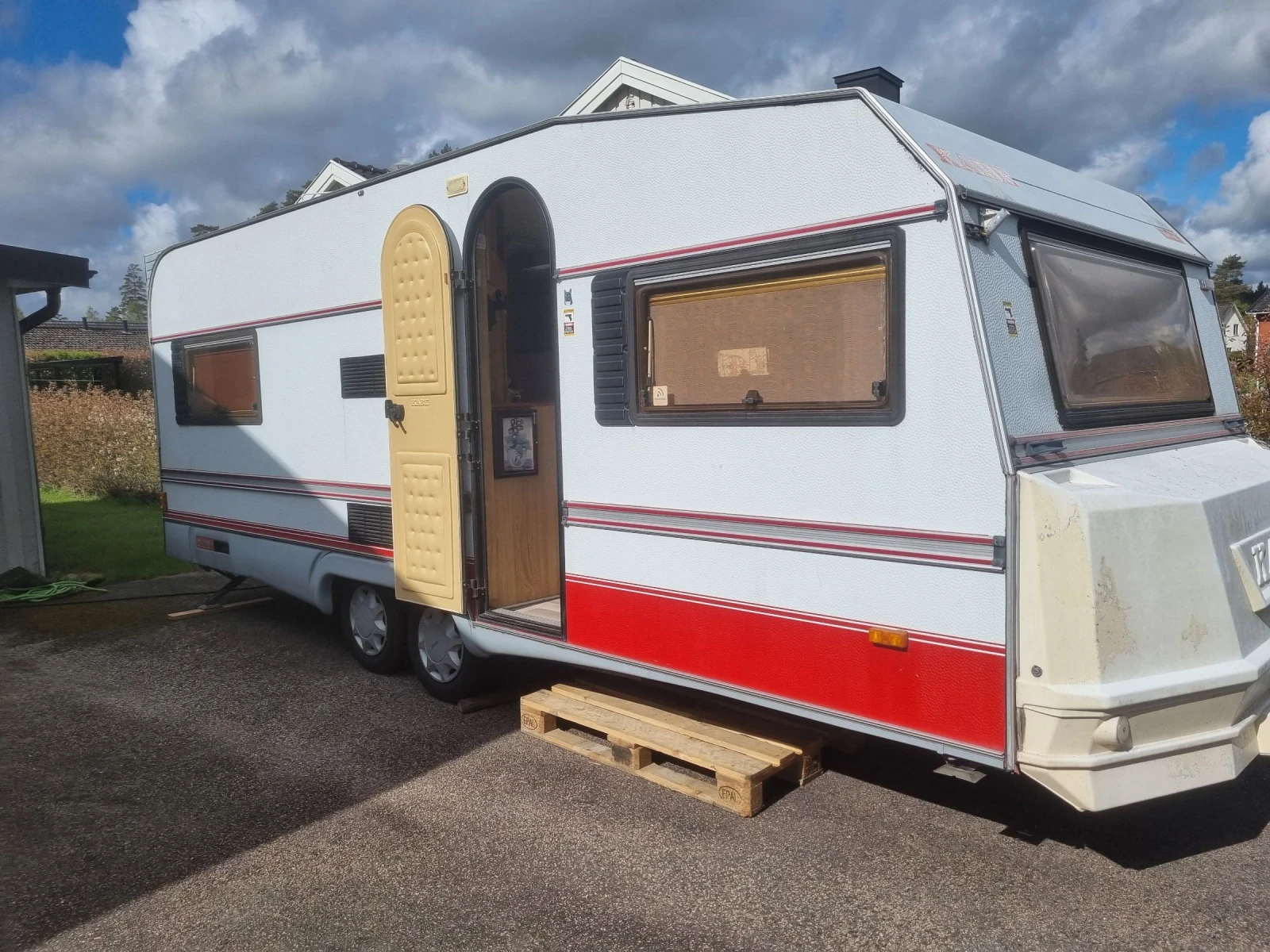 Каравана Kabe Safir 590XL