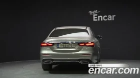 Mercedes-Benz E 220 4MATIC AMG Line, снимка 4