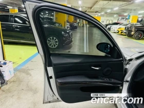 BMW 320, снимка 12