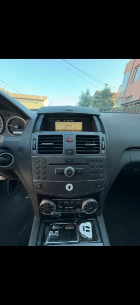 Mercedes-Benz C 200, снимка 8