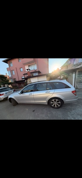 Mercedes-Benz C 200, снимка 2
