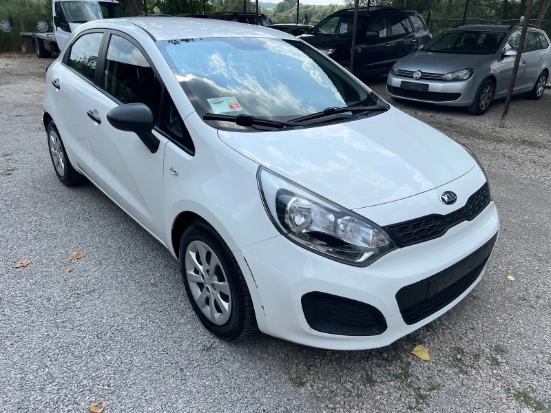 Kia Rio 1.3LX, снимка 3 - Автомобили и джипове - 46662843