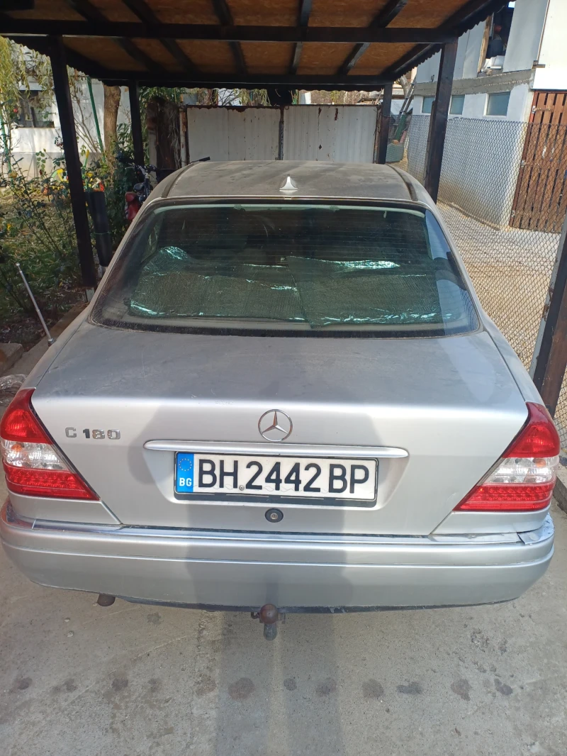 Mercedes-Benz C 180, снимка 3 - Автомобили и джипове - 48069883